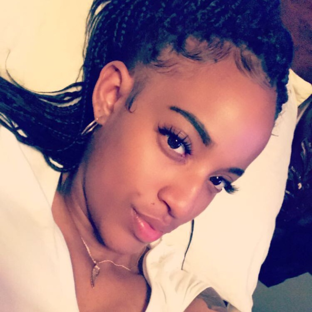 Meet your Posher, Laysha